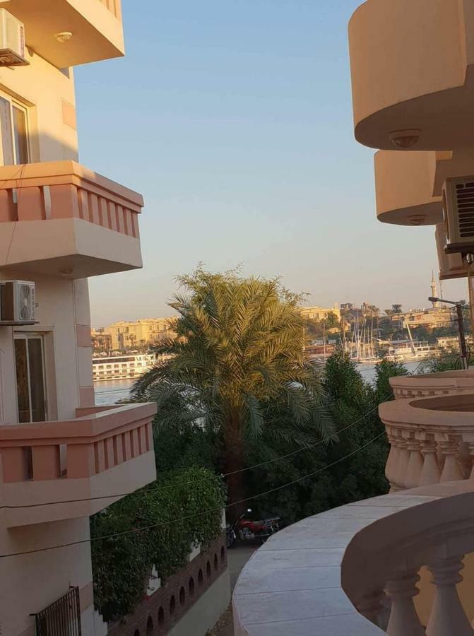 Solimane Nile View Apartment Luxor Exterior foto